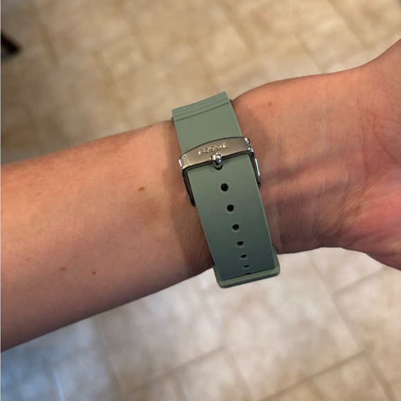 Fossil Watch with metal, multicolor face with rubber band - Picture 3 of 3